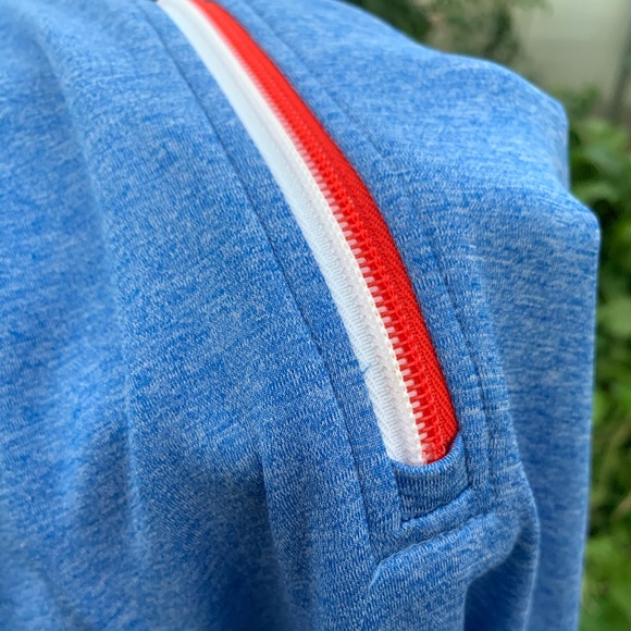 Canadian Rockies Workout Men’s Pullover ✨✨ - Picture 2 of 6